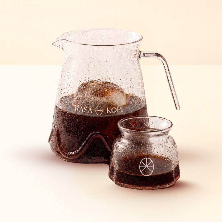 Japanese iced coffee in a RASA KOPI glass server